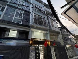 Bán nhà hxh hoàng hoa thám giáp phú nhuận + 5 tầng + 50m2 cho thuê 28tr/tháng giá 9,5 tỷ tl