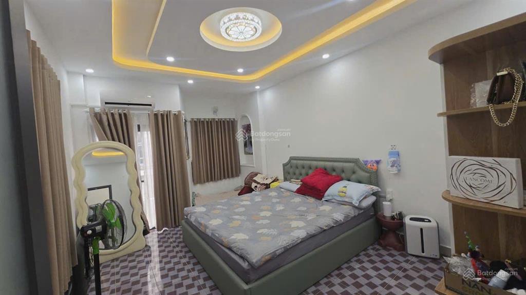 Bán nhà gần ngã tư lê quang địnhnguyễn văn đậu, q.bt [dt 5,6x14m cn 76m2+4 tầng] giá 10 tỷ tl