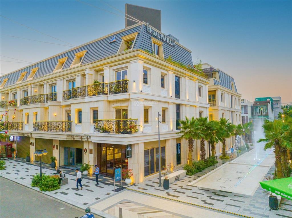 Cc ngộp bank cần bán gấp căn nhà phố 4,5 tầng,tttp, sổ hồng sẵn,khai thác 100tr/tháng,giá sụp hầm