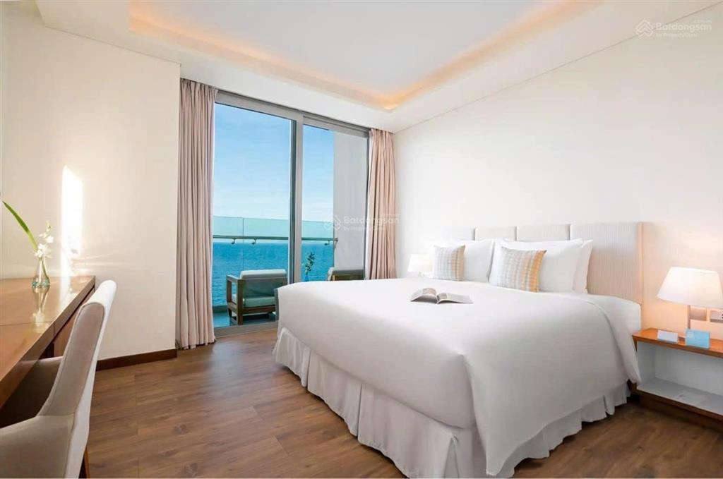 Cc cần tiền bán gấp căn hộ góc,view trực diện biển mỹ khê,dt 114m2 tầng cao,full nội thất,kt 45tr