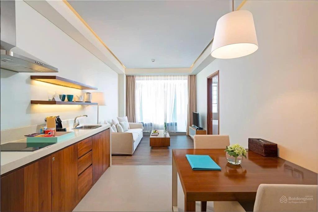 Cc cần tiền bán gấp căn hộ góc,view trực diện biển mỹ khê,dt 114m2 tầng cao,full nội thất,kt 45tr