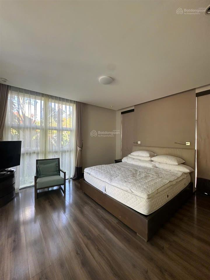 Cần bán gấp căn villa trực diện biển premier 5pn vip, full nt khai thác 1 tỷ 5/n, sổ hồng lâu dài