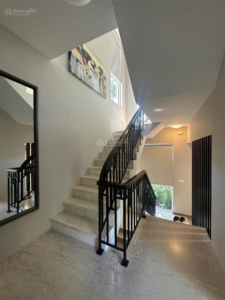 Cần bán gấp căn villa trực diện biển premier 5pn vip, full nt khai thác 1 tỷ 5/n, sổ hồng lâu dài