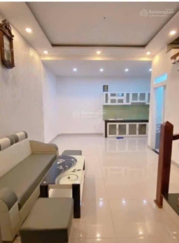 #quận11 nhà 3 tầng gần hxh lạc long quân đang cho thuê giá 4.9 tỷ