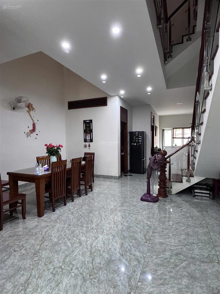 Bán nhà thảo điền quận 2 ngay đường 66 kết cấu trệt 3 lầu đường 12m vĩa hè , ngang 6,2x24m  30 tỷ