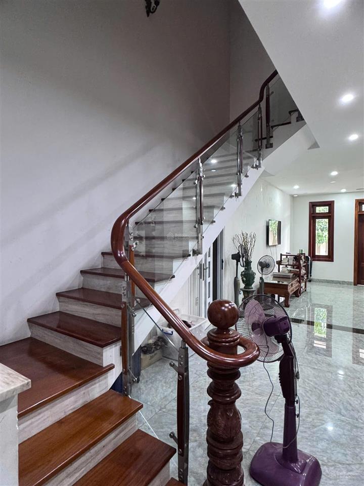 Bán nhà thảo điền quận 2 ngay đường 66 kết cấu trệt 3 lầu đường 12m vĩa hè , ngang 6,2x24m  30 tỷ