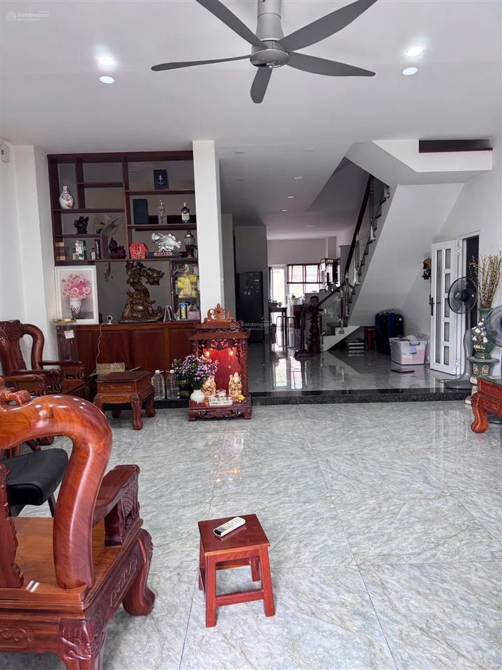 Bán nhà thảo điền quận 2 ngay đường 66 kết cấu trệt 3 lầu đường 12m vĩa hè , ngang 6,2x24m  30 tỷ