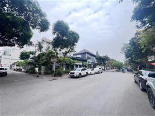 Bán đất biệt thự compound thảo điền fedeco quận 2  ngang 7x20m sổ hồng cá nhân , đường 14m giá tốt