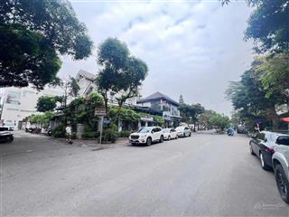 42 tỷ thương lượng đất biệt thự fedeco đường thảo điền quận 2, 7x20m đường 15m sổ cá nhân