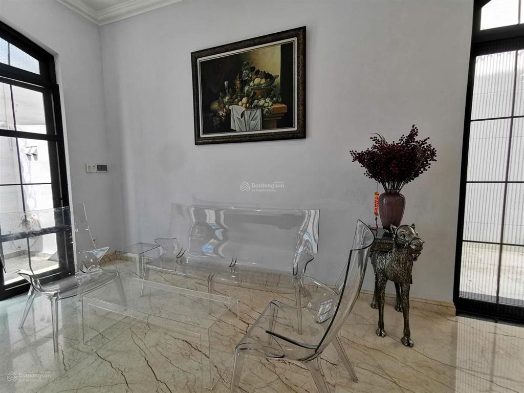 Bán biệt thự ngay nguyễn văn hưởng thảo điền quận 2, trệt 3 lầu, 8.5x20m đường 12m giá 48 tỷ t/l