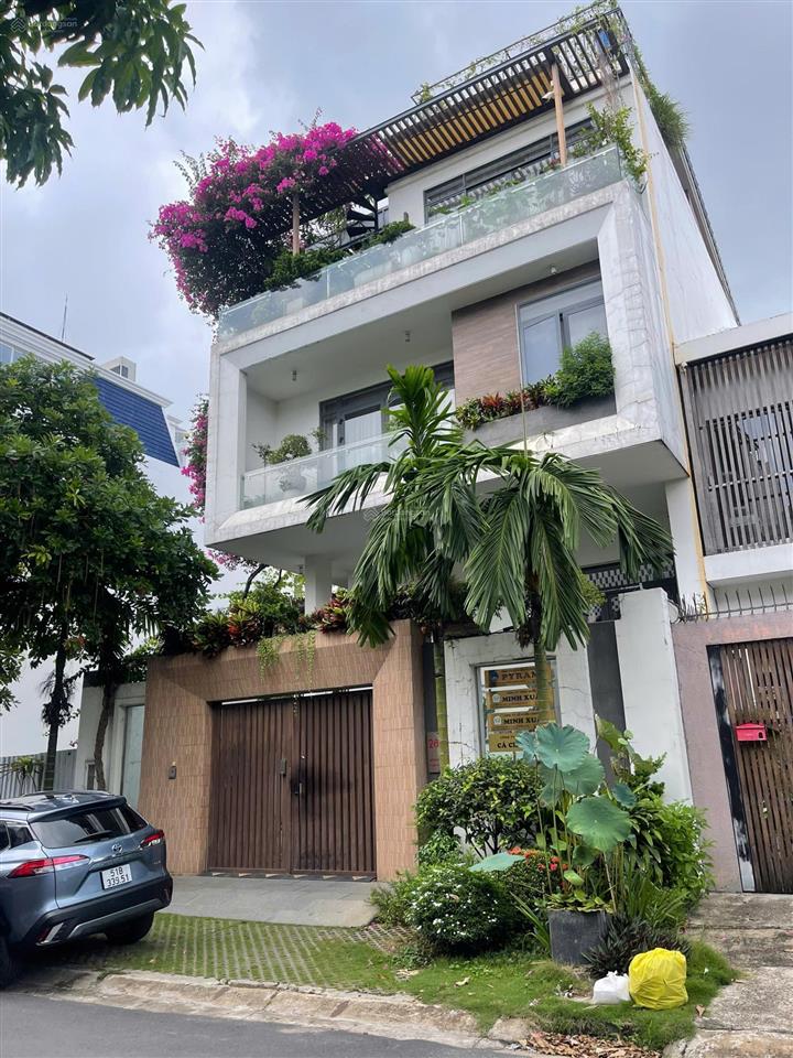 Bán biệt thự ngay nguyễn văn hưởng thảo điền quận 2, trệt 3 lầu, 8.5x20m đường 12m giá 48 tỷ t/l