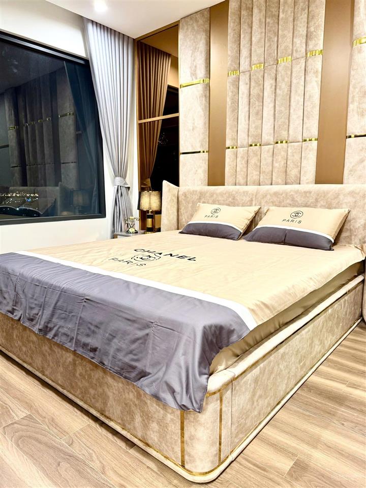 Cho thuê căn hộ 2pn full đồ vào ở ngay mã căn zr1 loại căn 2pn 2vs rộng rãi, thoáng