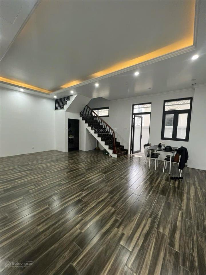 Cho thuê biệt thự hoàn thiện cả căn phân khu sao biển giá 20tr/1 tháng tại vinhomes ocean park