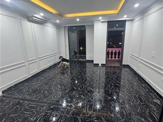 Cho thuê biệt thự hoàn thiện cả căn phân khu sao biển giá 25tr/ tháng tại vinhomes ocean park