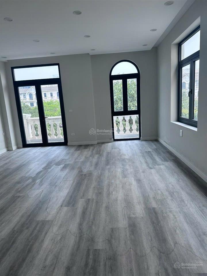 Cho thuê căn biệt thự hoàn thiện cả căn tại ngọc trai 08 vinhomes ocean park  gia lâm  hn