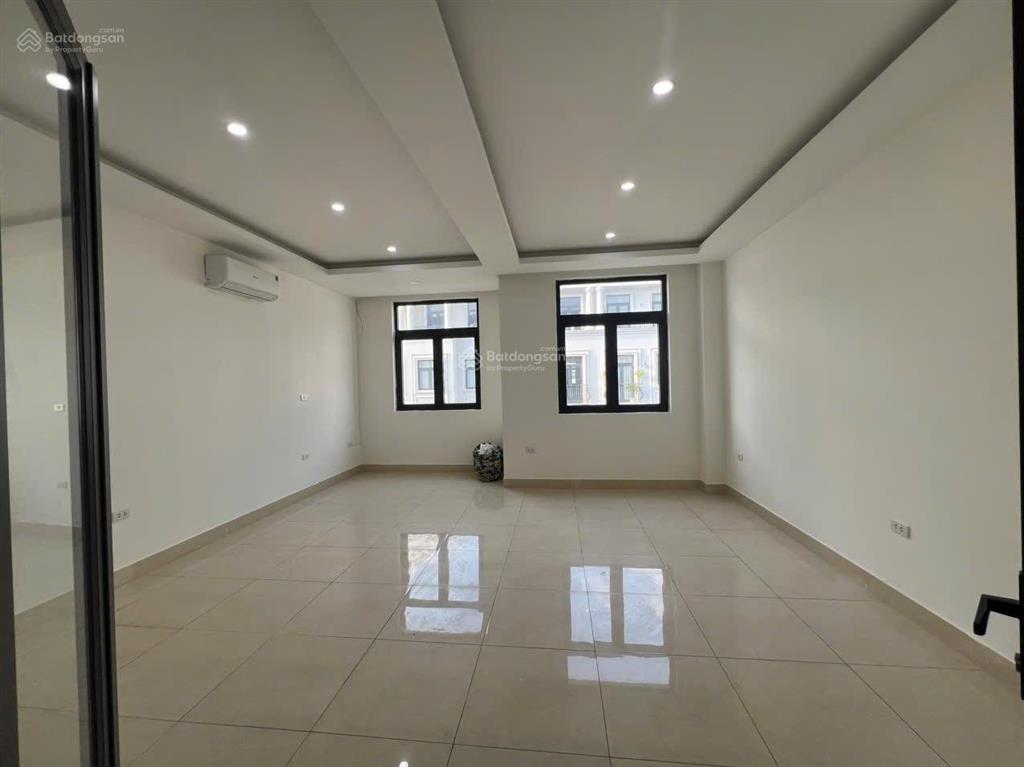 Cho thuê biệt thự hoàn thiện 5 tầng có thang máy khu hải âu giá 22tr/1 tháng