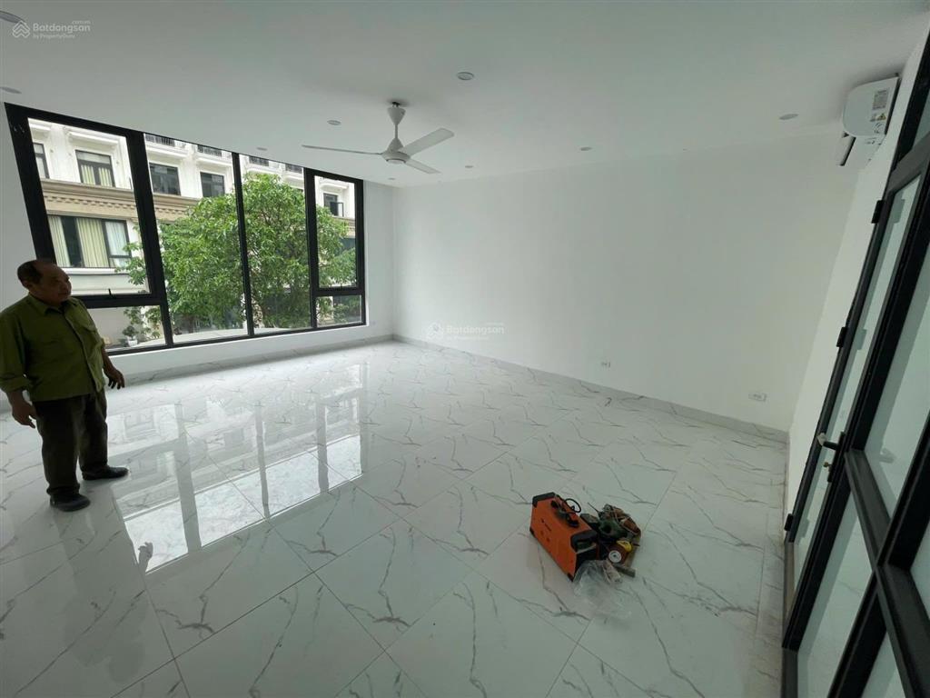 Cho thuê biệt thự hoàn thiện tầng 12 tại hải âu giá 14tr/1 tháng, vinhome ocean park 1gia lâmhn