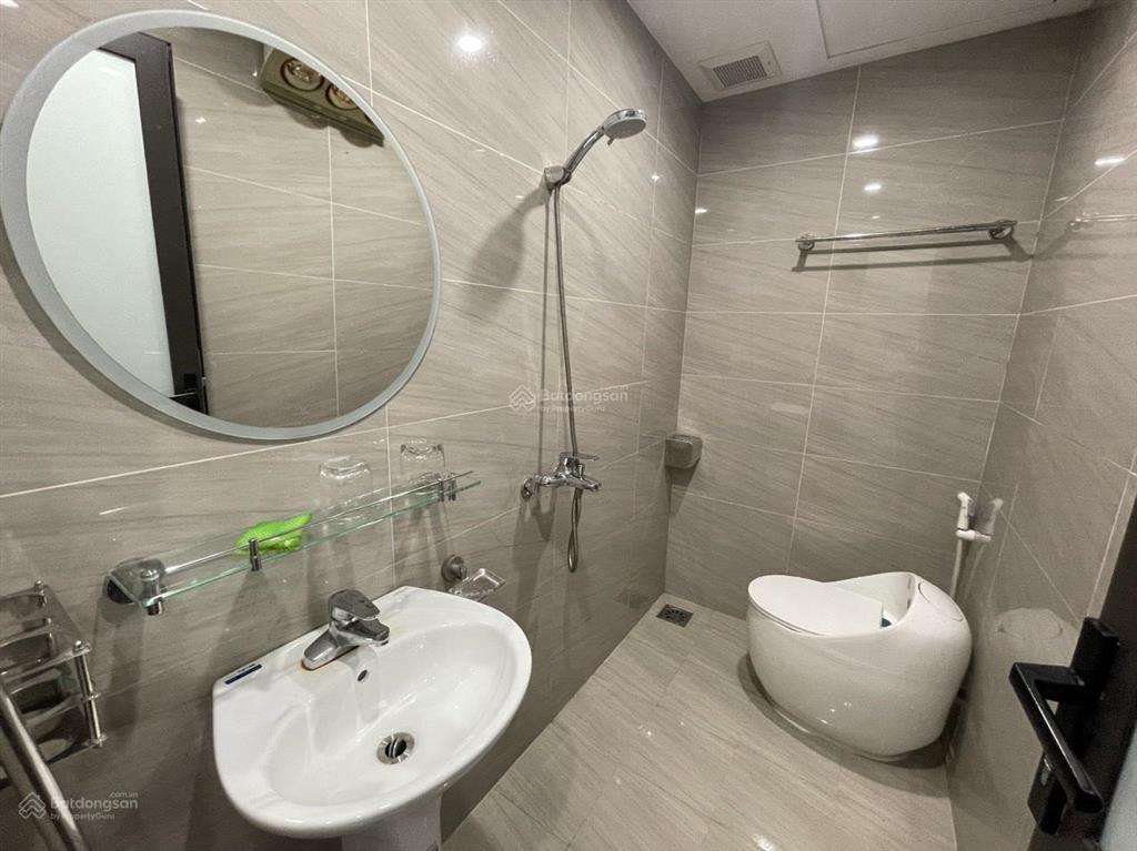 Cho thuê căn biệt thự hoàn thiện 5 tầng giá 25tr khu hải âu vinhome ocean parkgia lâmhn