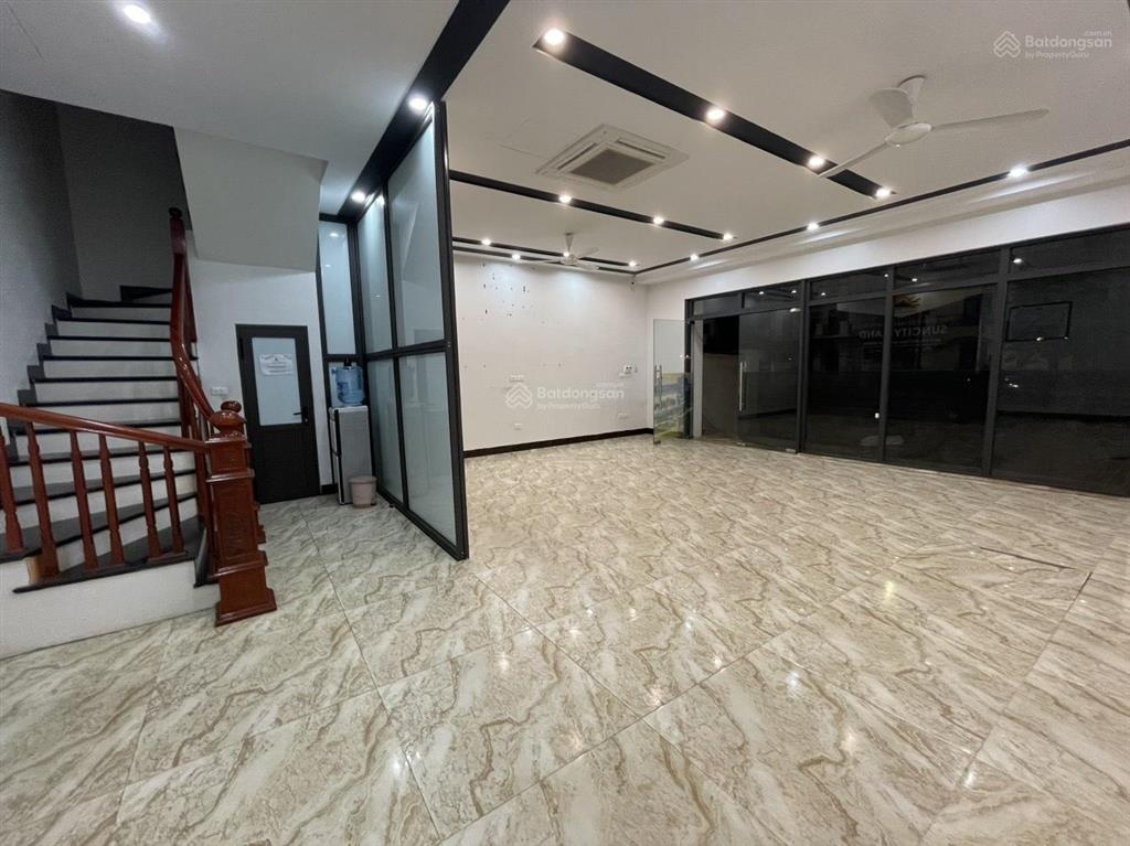Cho thuê căn biệt thự hoàn thiện 5 tầng giá 25tr khu hải âu vinhome ocean parkgia lâmhn