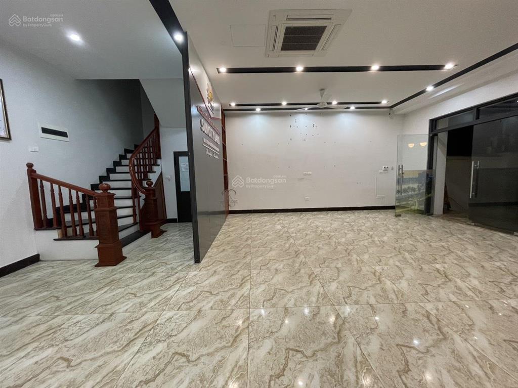 Cho thuê căn biệt thự hoàn thiện 5 tầng giá 25tr khu hải âu vinhome ocean parkgia lâmhn