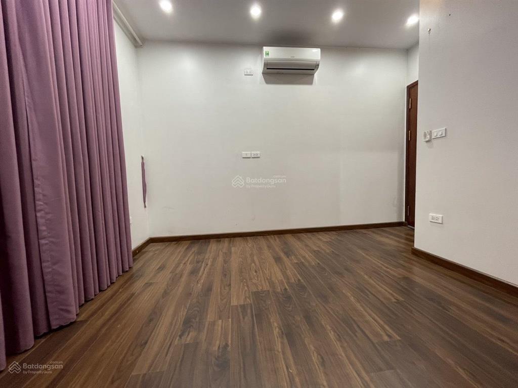 Cho thuê căn biệt thự hoàn thiện 5 tầng giá 25tr khu hải âu vinhome ocean parkgia lâmhn