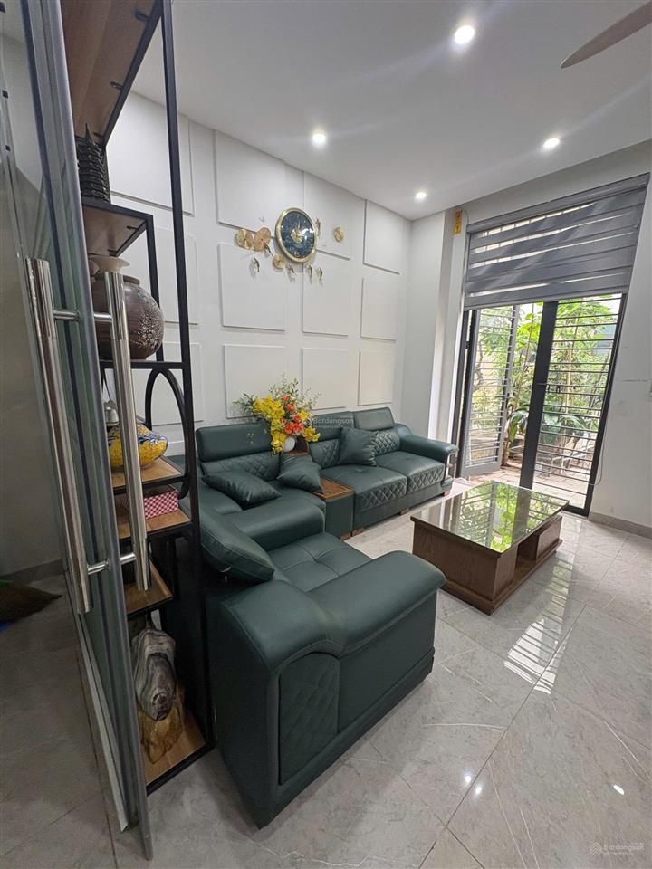 Cho thuê biệt thự hoàn thiện full đồ 35tr/1 tháng khu sao biển vinhomes ocean park  gia lâm  hn