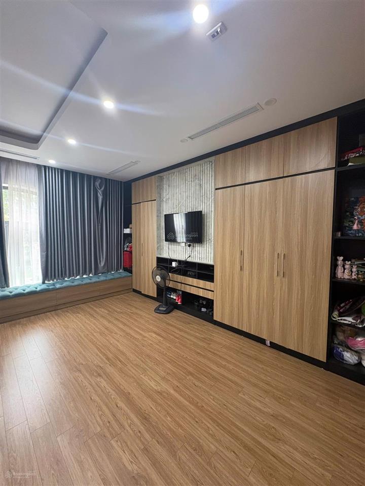 Cho thuê biệt thự hoàn thiện full đồ 35tr/1 tháng khu sao biển vinhomes ocean park  gia lâm  hn