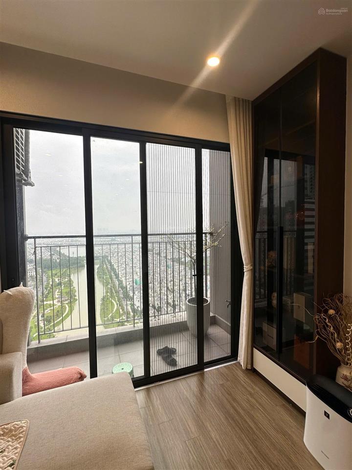 Chính chủ bán căn 2n góc tòa p4 giá 5,5 tỷ thu về tòa pavilion vinhomes ocean park  gia lâm  hn