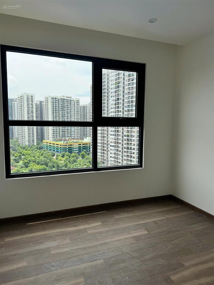 Cho thuê 3n nguyên bản tòa beverly be3 nhà mới nhận bàn giao đẹp giá 12tr/1 tháng vhop1