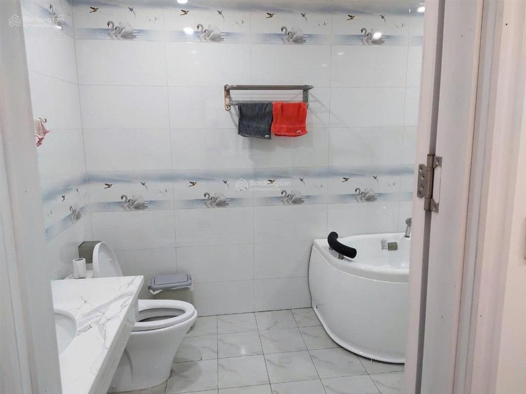 Cho thuê biệt thự hoàn thiện full đồ cả căn khu ngọc trai giá 35tr/ tháng vhop1  gia lâm  hn