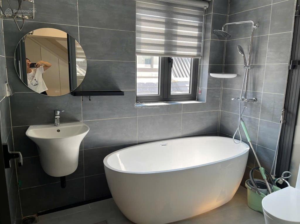 Cho thuê biệt thự sao biển hoàn thiện full đồ giá 30tr/1 tháng vinhomes ocean park  gia lâm
