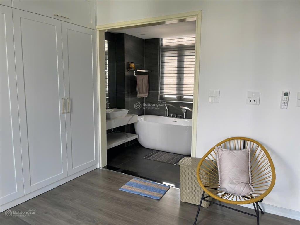 Cho thuê biệt thự sao biển hoàn thiện full đồ giá 30tr/1 tháng vinhomes ocean park  gia lâm