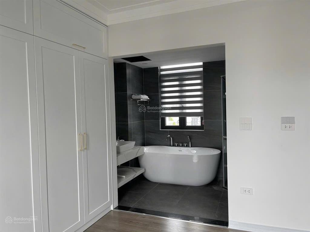 Cho thuê biệt thự sao biển hoàn thiện full đồ giá 30tr/1 tháng vinhomes ocean park  gia lâm
