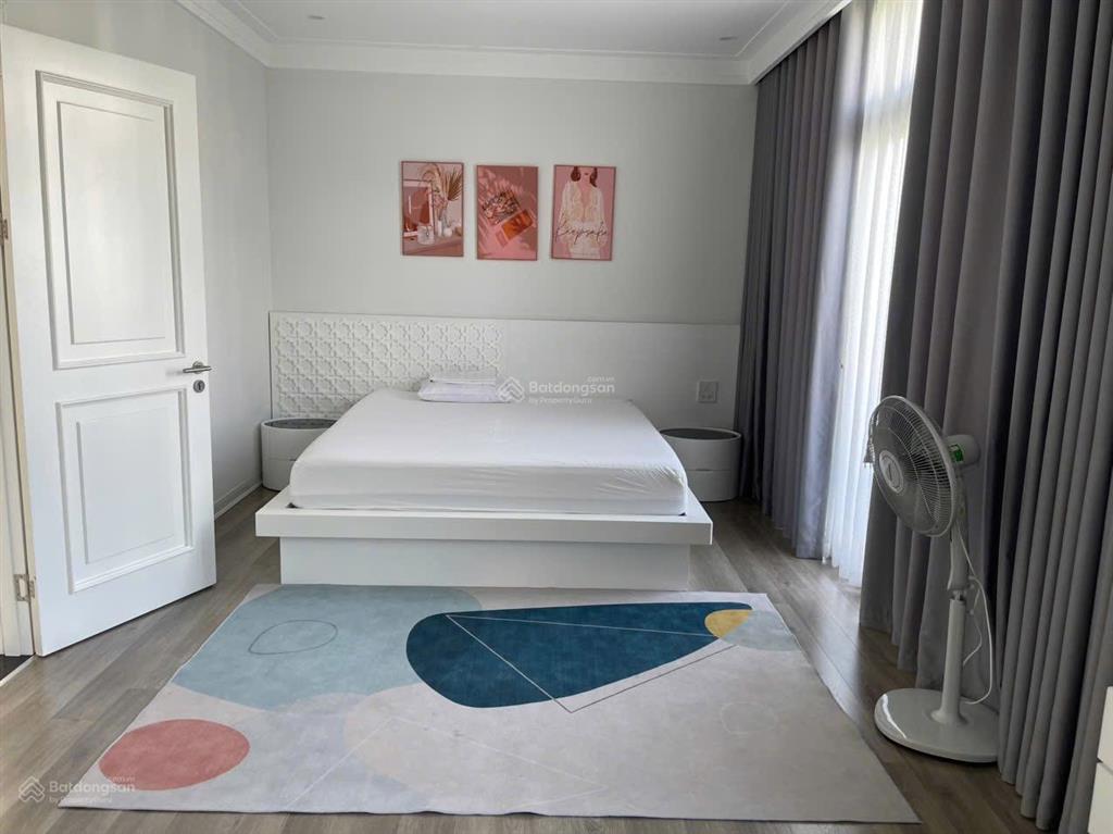 Cho thuê biệt thự sao biển hoàn thiện full đồ giá 30tr/1 tháng vinhomes ocean park  gia lâm