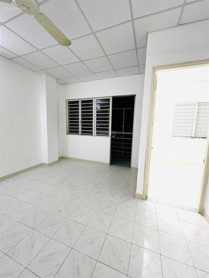 Bán chung cư lý chiêu hoàng  60 m2