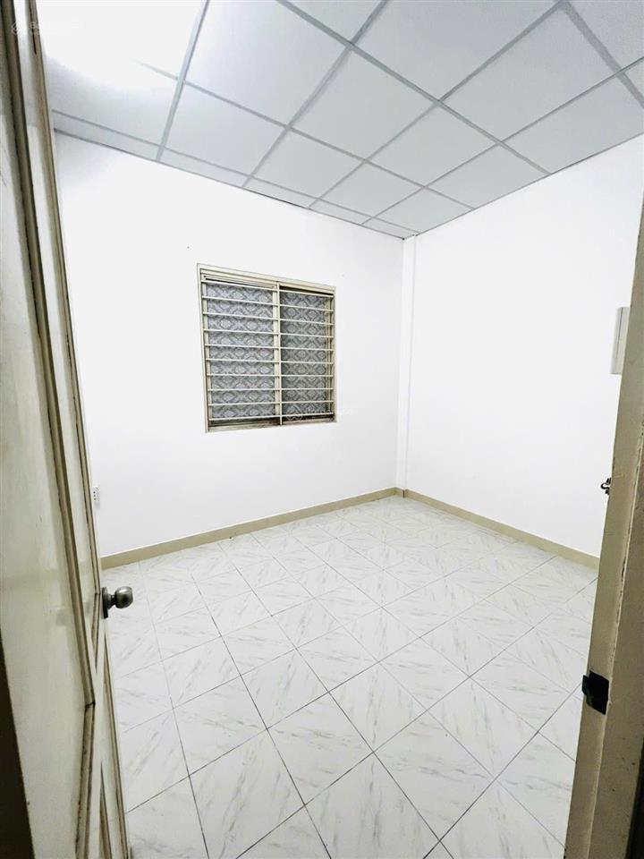 Bán chung cư lý chiêu hoàng  60 m2