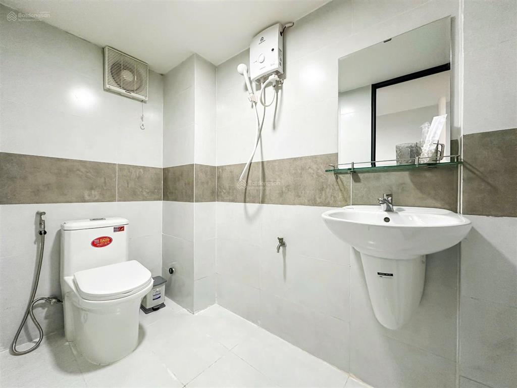 Căn hộ dịch vụ lê quốc hưng q4  full nội thất, sát q1