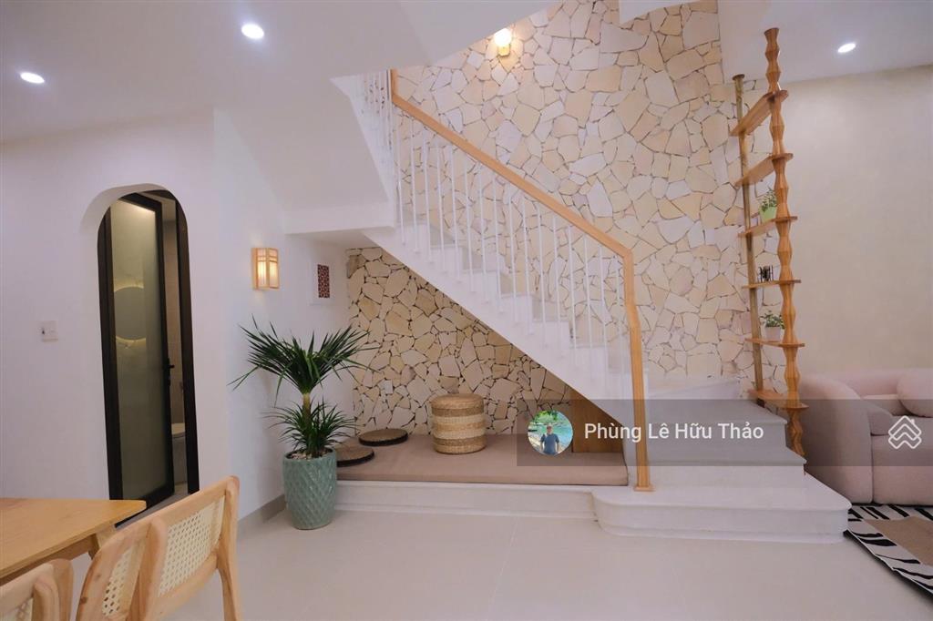 Chính chủ gửi bán nhà 3 tầng full nội thất đường dũng sĩ thanh khê, gần trường các trường đại học