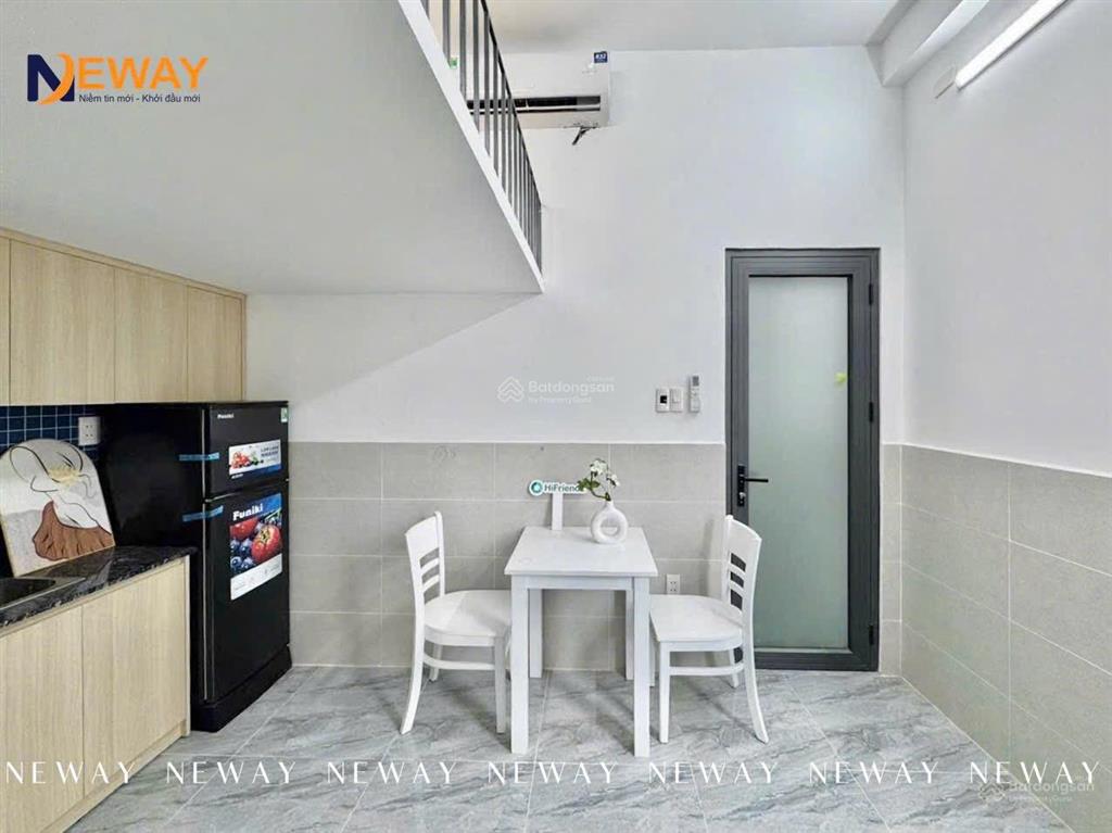 Giảm giá toà phòng trọ mới xây 27m2  full nội thất / gác cao gần lũy bán bích