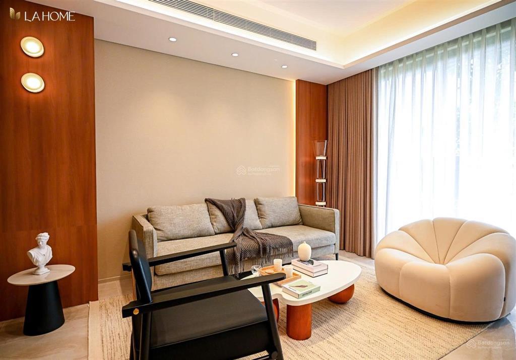 Nhà phố vườn tại la home, giá chỉ 3,95 tỷ, 90 m2, 1 trệt 2 lầu!