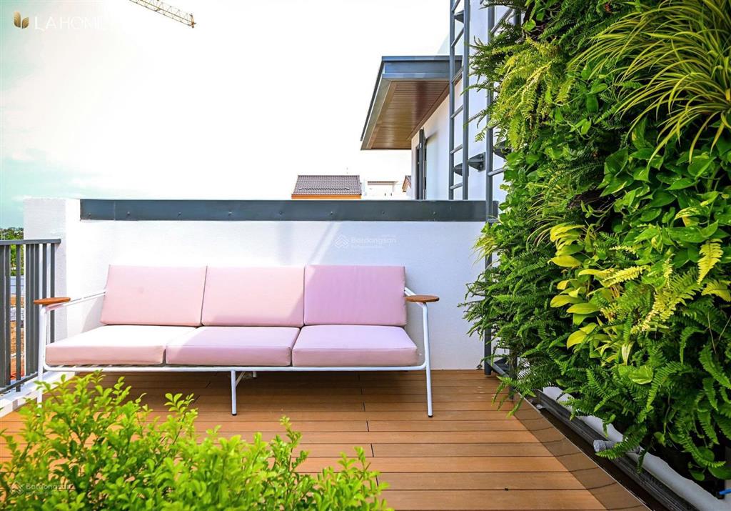 Nhà phố vườn tại la home, giá chỉ 3,95 tỷ, 90 m2, 1 trệt 2 lầu!