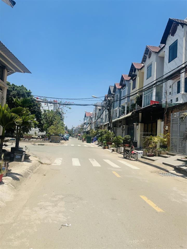 Bán đất mặt tiền đường số 21, bình chiểu  100m2  giá 5.5 tỷ