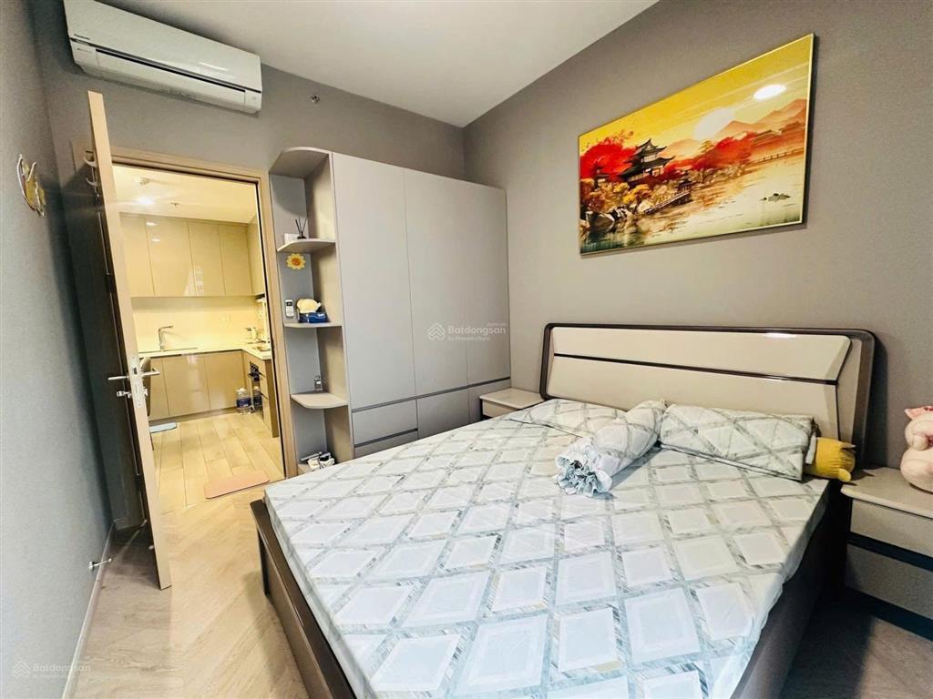 Gi,á h,iếm 5.x tỉ  dtsd 72m2  trung tâm q10  vườn lài  3 tầng  sân thượng