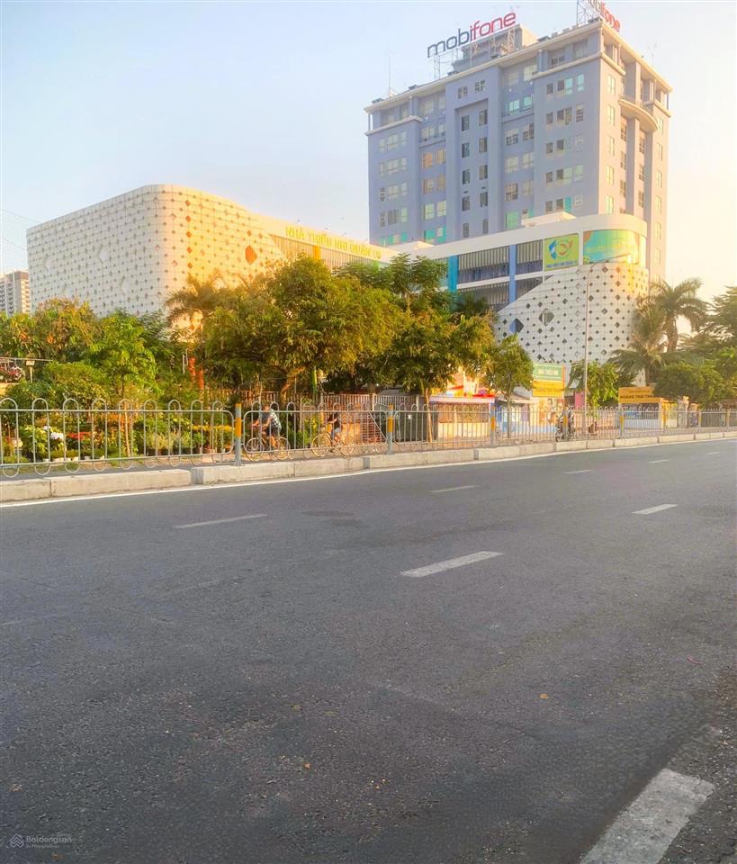 Hiếm có! căn hộ dịch vụ 5 tầng, 9 phòng ngủ, ngay công viên lê thị riêng, ga metro 2. quận 10