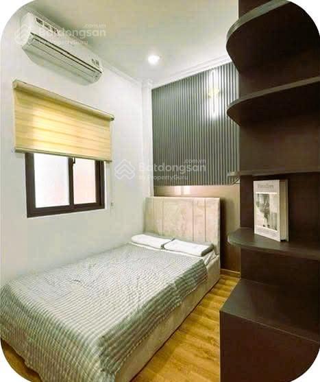 Bán nhà ba tháng hai quận 10, cạnh hà đô, xe hơi đỗ cửa, 1 trệt 3 lầu, 90m2 sử dụng, giá tốt hiếm