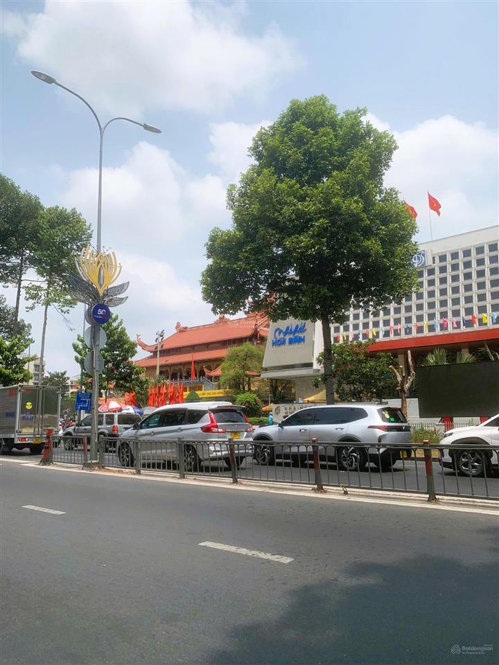 Bán nhà ba tháng hai quận 10, cạnh hà đô, xe hơi đỗ cửa, 1 trệt 3 lầu, 90m2 sử dụng, giá tốt hiếm