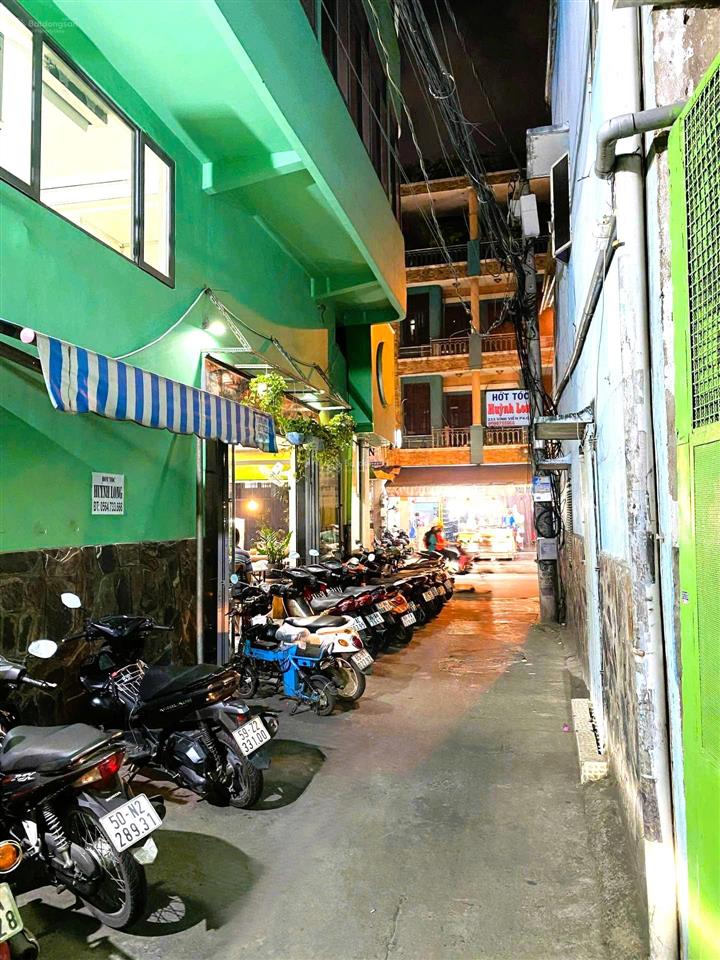Nhà trung tâm quận 10 gần vĩnh viễn 4 tầng 3pn sân thượng hẻm thông. chỉ 4x tỷ