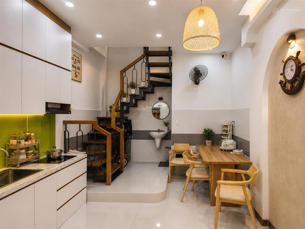 Nhà quận 10 gần nguyễn tri phương trệt 2 lầu 2pn hẻm 4m thông an ninh cao ấm cúng