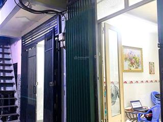 Nhà lý thái tổ quận 3. ba tầng gần nowzone chỉ nhỉnh 5 tỷ cực hiếm cần bán gấp