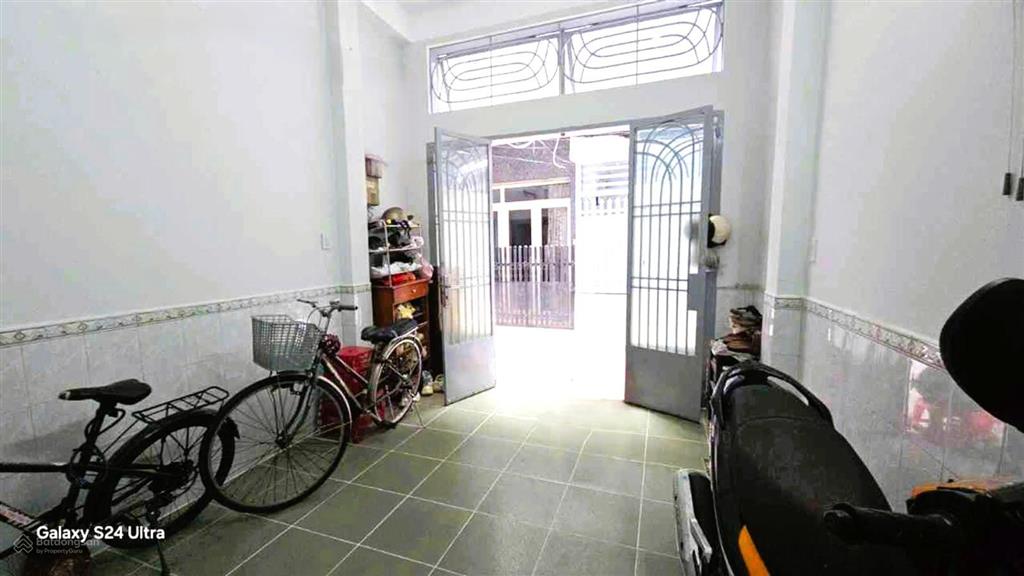 Nhà nguyễn tri phương quận 10. 3 tầng btct sân thượng gần vạn hạnh mall chỉ 5.75 tỷ